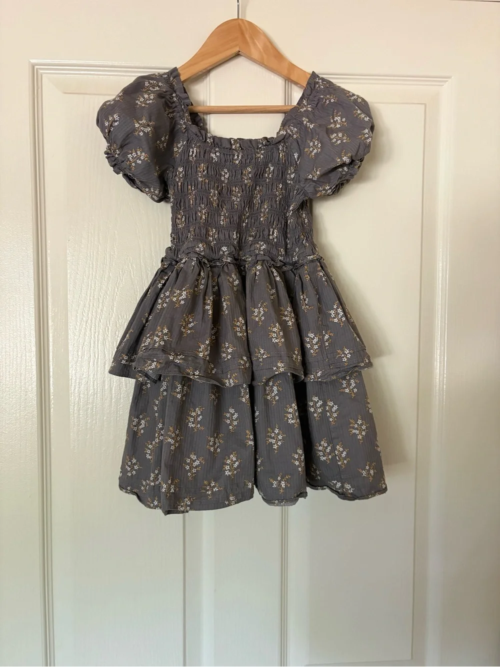 Noralee - Girls Gray Floral Smocked Puff-Sleeve Tiered Dress - Size 6